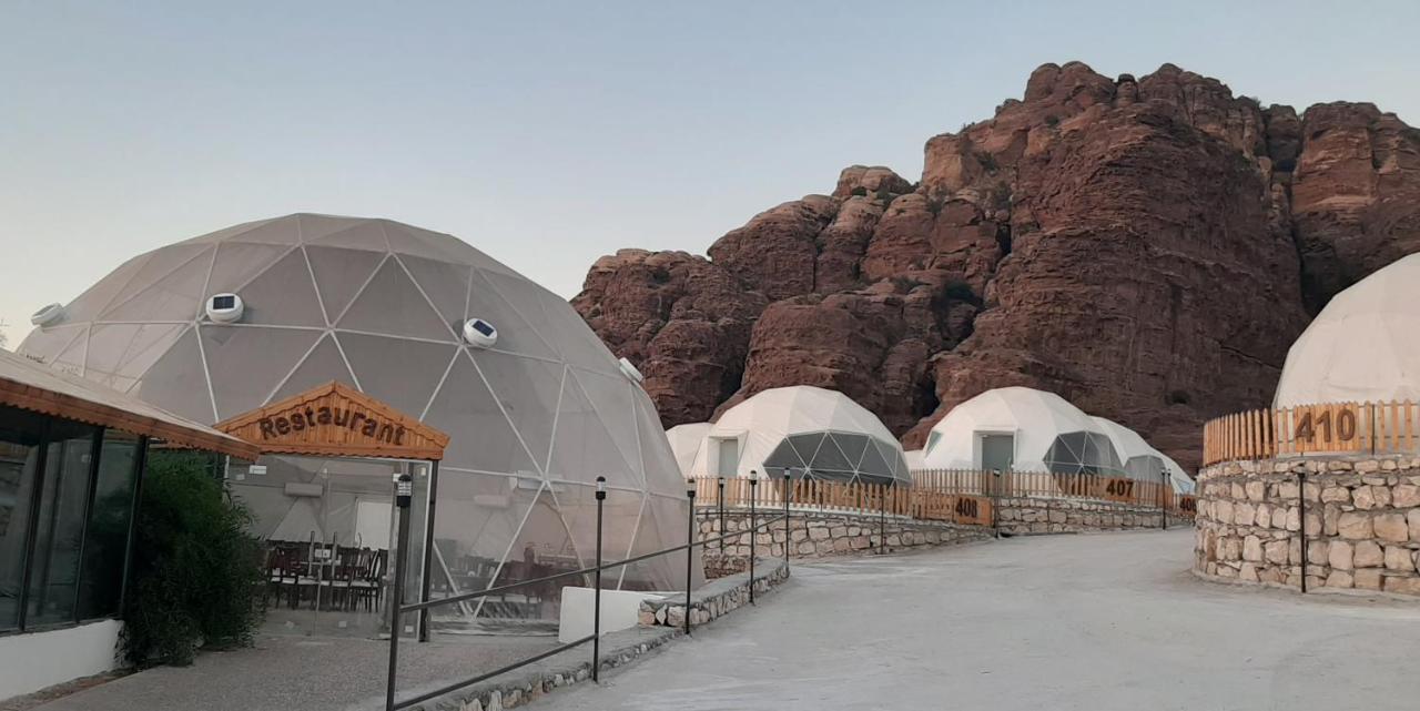 The Rock Camp Petra Hotel วาดี มูซา ภายนอก รูปภาพ