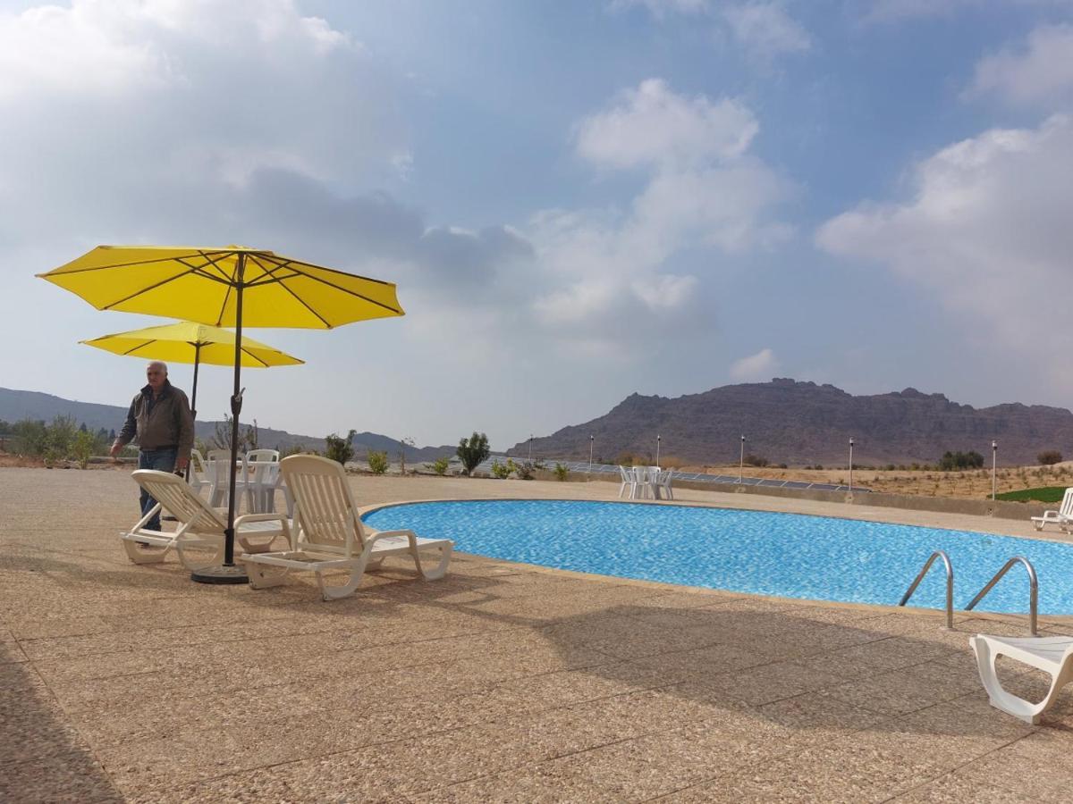 The Rock Camp Petra Hotel วาดี มูซา ภายนอก รูปภาพ