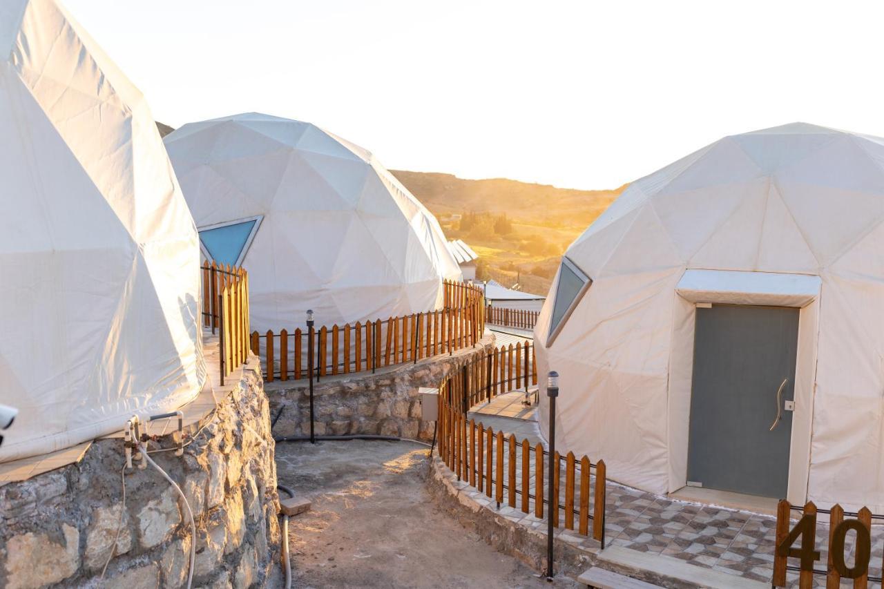 The Rock Camp Petra Hotel วาดี มูซา ภายนอก รูปภาพ